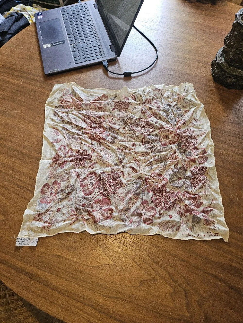Vintage Oscar De La Renta 100% Silk 20